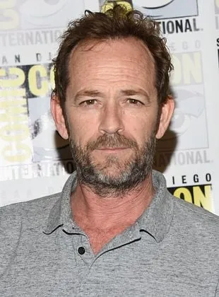 Luke Perry - Ator, Diretor, Produtor Executivo, 11 de outubro de 1966, 4 de março de 2019