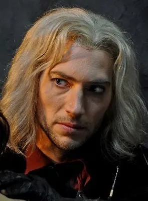 Luke Roberts - Ator, Roteirista, 5 de outubro de 1977