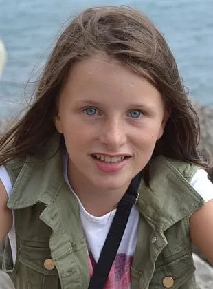 Luna Lou - Atriz, 1 de dezembro de 2001