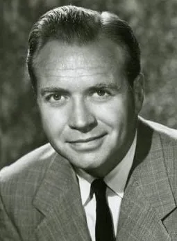 Lyle Bettger - Ator, 13 de fevereiro de 1915, 24 de setembro de 2003