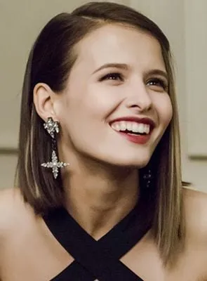 Lyubov Aksyonova - Atriz, 15 de março de 1990