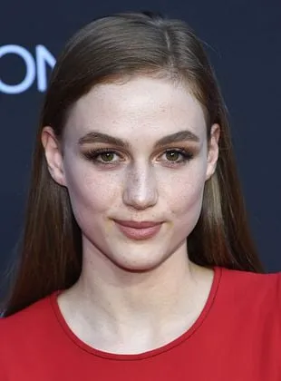 Madison Lintz - Atriz, 11 de maio de 1999
