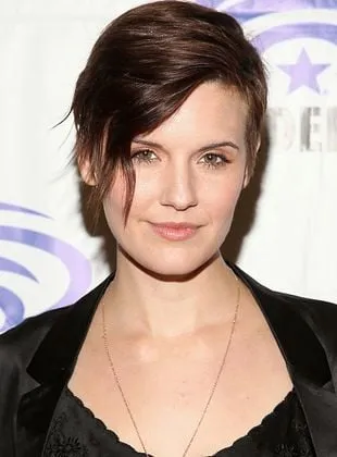 Maggie Grace - Atriz, 21 de setembro de 1983