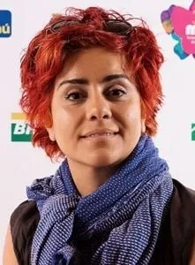 Mania Akbari - Atriz, Diretora, Roteirista, 22 de setembro de 1974