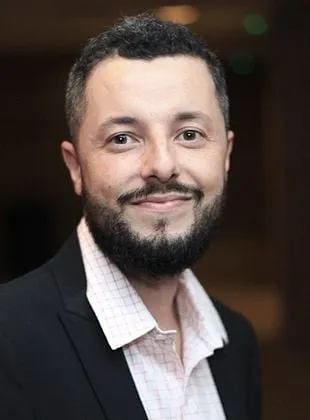 Marco Dutra - Diretor, Roteirista, Compositor, 17 de março de 1980