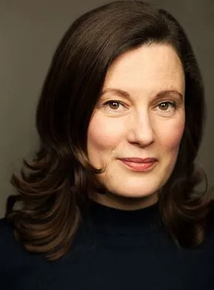 Margaret Cabourn-Smith - Atriz, 25 de julho de 1975