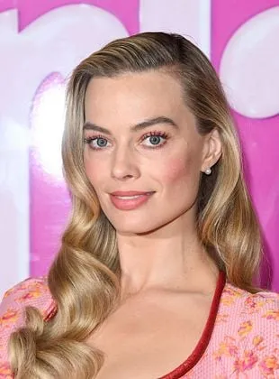 Margot Robbie - Atriz, Produtora, Produtor Executivo, 2 de julho de 1990