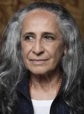 Maria Bethânia - Atriz, Compositor, Roteirista, 18 de junho de 1946