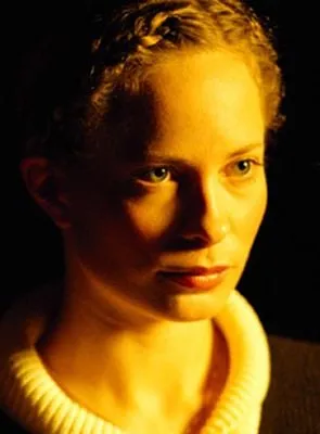 Maria Bonnevie - Atriz, 26 de setembro de 1973