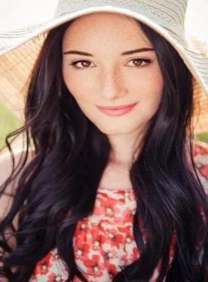 Maria Ehrich - 26 de fevereiro de 1993