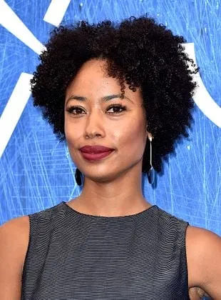 Mariana Nunes - Atriz, Montador, 23 de novembro de 1980