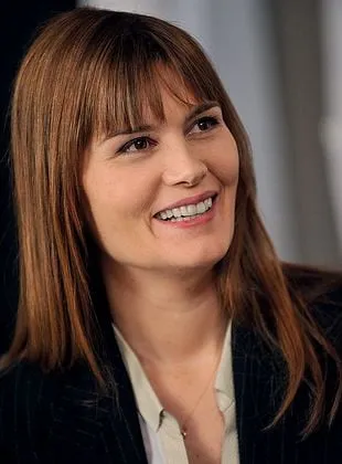 Marina Hands - Atriz, 10 de janeiro de 1975