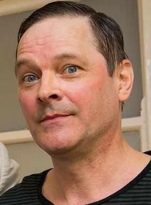 Mark Heap - Ator, 13 de maio de 1957