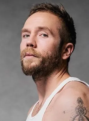 Mark Webber - Ator, Diretor, Produtor, 19 de julho de 1980