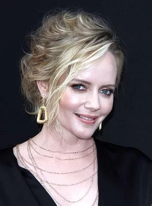 Marley Shelton - Atriz, 12 de abril de 1974