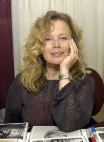 Marta Kristen - 26 de fevereiro de 1945