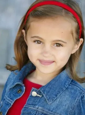 Mary-Charles Jones - Atriz, 28 de dezembro de 2001