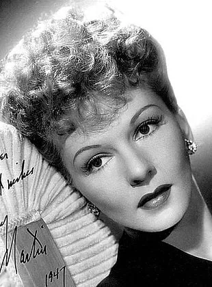 Mary Martin - 1 de dezembro de 1913, 3 de novembro de 1990