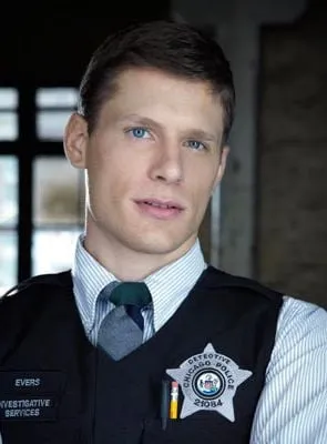 Matt Lauria - Ator, 22 de junho de 1984