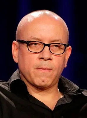 Matt Olmstead - Roteirista, Produtor Executivo, Criador da idéia original, 14 de fevereiro de 1969