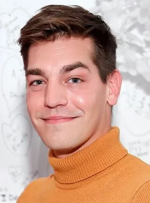 Matt Rogers - Ator, 6 de março de 1990