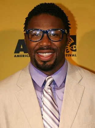 Matthew A. Cherry - Diretor, Roteirista, Produtor Executivo, 14 de dezembro de 1981