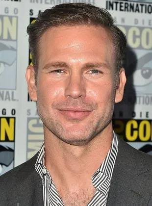 Matthew Davis - Ator, Dublê, Roteirista, 8 de maio de 1978