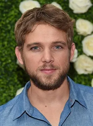 Max Thieriot - Ator, Diretor, Criador, 14 de outubro de 1988