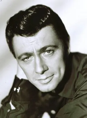 Maxwell Reed - 2 de abril de 1919, 16 de agosto de 1974