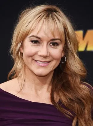 Megyn Price - Atriz, 24 de março de 1971