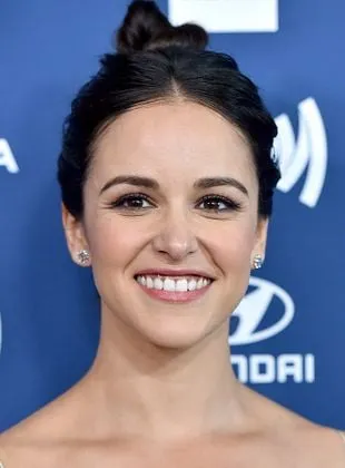 Melissa Fumero - Atriz, Diretora, 19 de agosto de 1982