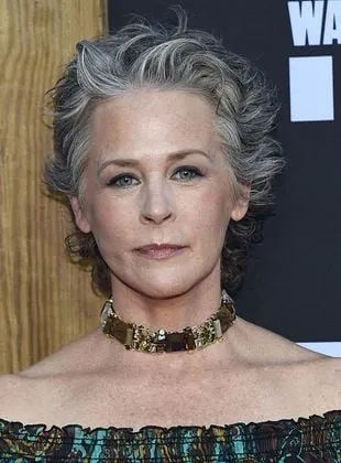 Melissa McBride - Atriz, Produtor Executivo, 23 de maio de 1965