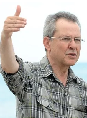 Merzak Allouache - Diretor, Roteirista, Produtor, 6 de outubro de 1944