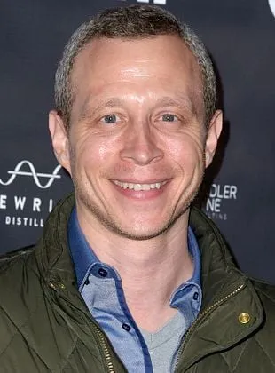 Micah Hauptman - Ator, Produtor, 26 de dezembro de 1973