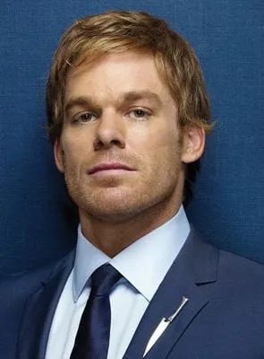Michael C. Hall - Ator, Produtor Executivo, Diretor, 1 de fevereiro de 1971