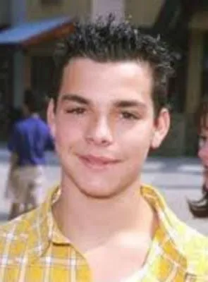 Michael Galeota - Ator, 28 de agosto de 1984, 10 de janeiro de 2016