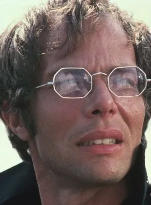 Michael Gothard - 24 de junho de 1939, 2 de dezembro de 1992