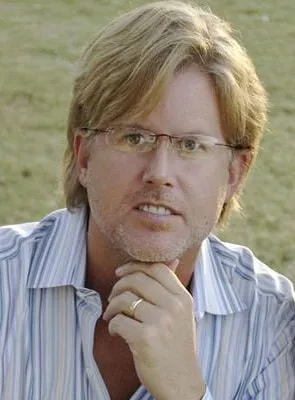 Michael Landon Jr. - Diretor, Produtor Executivo, Roteirista, 20 de junho de 1964