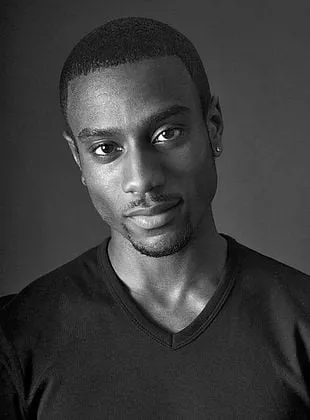 Michael Obiora - Ator, 8 de outubro de 1986