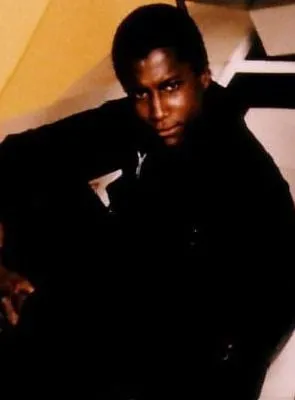 Michael Wright - Ator, 30 de abril de 1956