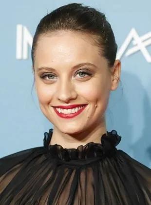 Michelle Jenner - Atriz, 14 de setembro de 1986