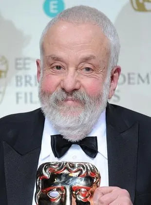 Mike Leigh - Diretor, Roteirista, Ator, 20 de fevereiro de 1943