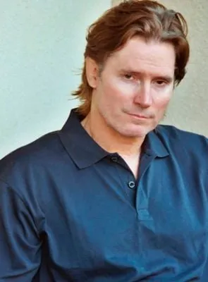 Miles O'Keeffe - 20 de junho de 1954