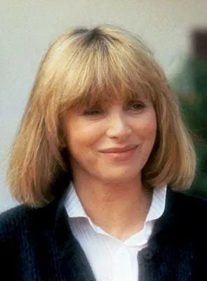 Mireille Darc - 15 de maio de 1938, 28 de agosto de 2017
