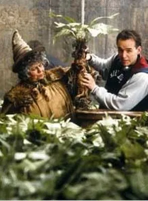 Miriam Margolyes - Atriz, 18 de maio de 1941