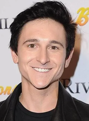 Mitchel Musso - Ator, 9 de julho de 1991