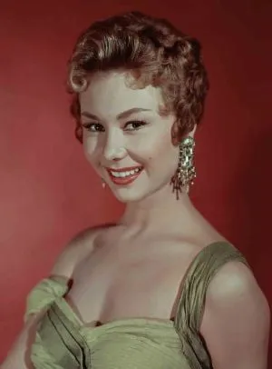 Mitzi Gaynor - 4 de setembro de 1931, 17 de outubro de 2024