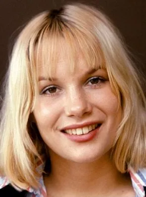 Monique van De Ven - Atriz, 28 de julho de 1952