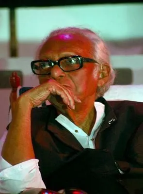 Mrinal Sen - 14 de maio de 1923, 30 de dezembro de 2018