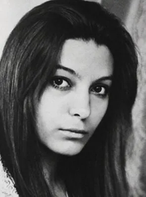 Natalya Bondarchuk - 10 de maio de 1950